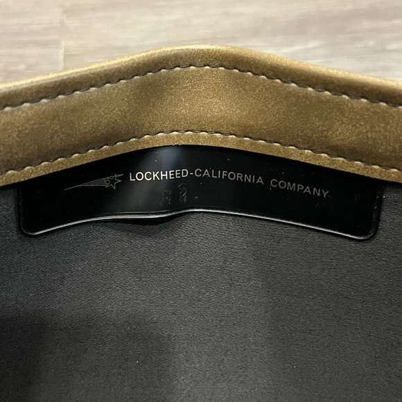 Lockheed Martin California Company Large Leather Folder Metal Closure Vintage - Picture 3 of 16